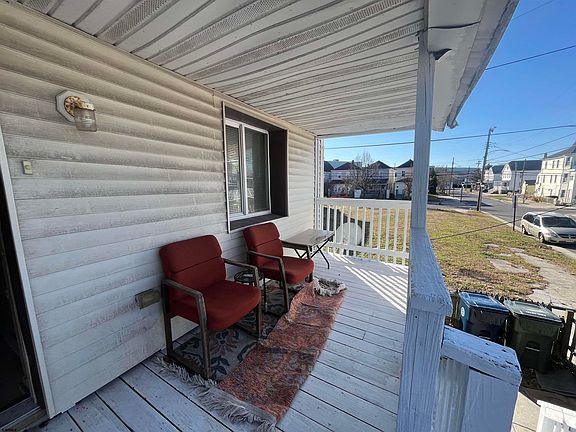 3rd image of 1918 Caspian Ave