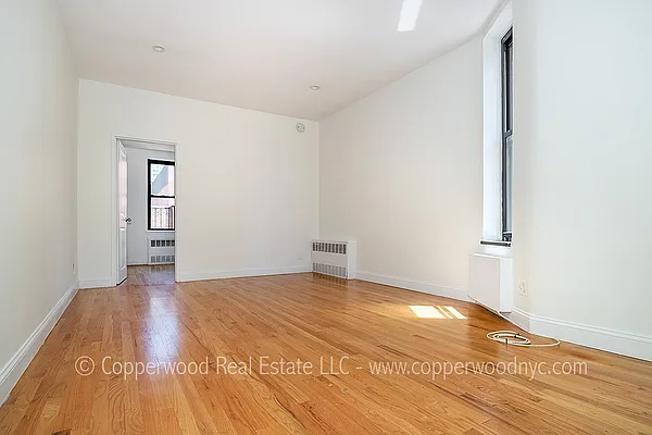 Rented by Copperwood Real Estate | media 18