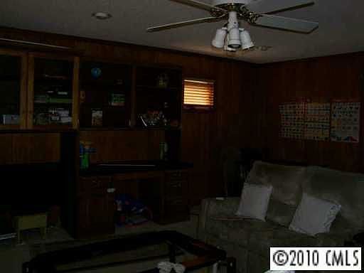 4th image of 306 Beauregard St