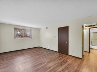 6 Willedrob, Bloomington, IL 61701