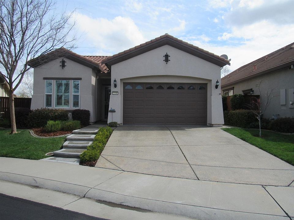 1st image of 2358 Langtree Dr