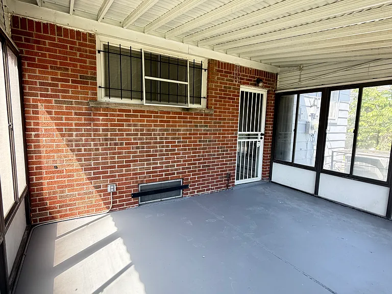 15741 Ellis St — Photo 23