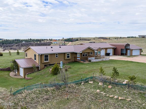 2nd image of 17 Longabaugh Rd