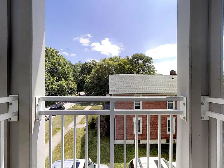 309 W Washington — Photo 13