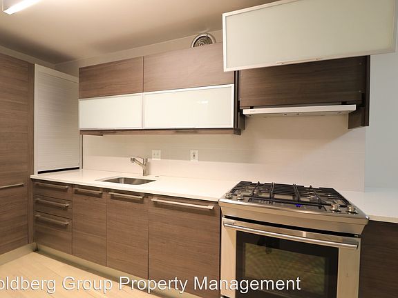5th image of 4620 N Park Ave APT 1011E