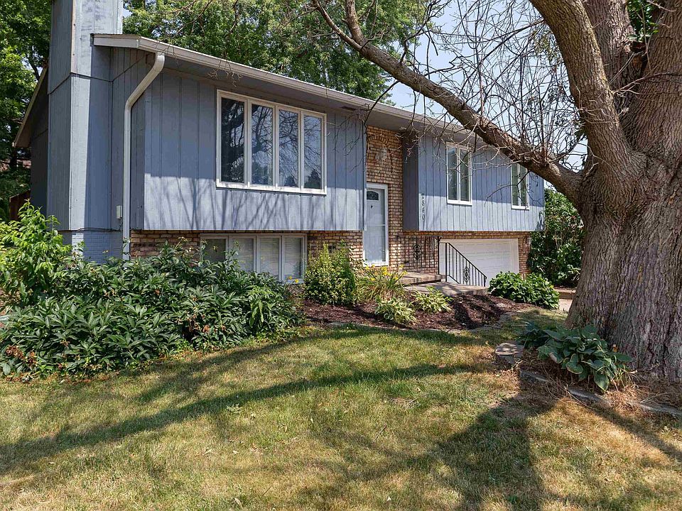 2840 Willow Dr, Bettendorf, IA 52722 Zillow