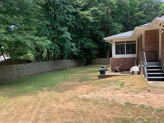 2nd image of 1826 Cameo Ct