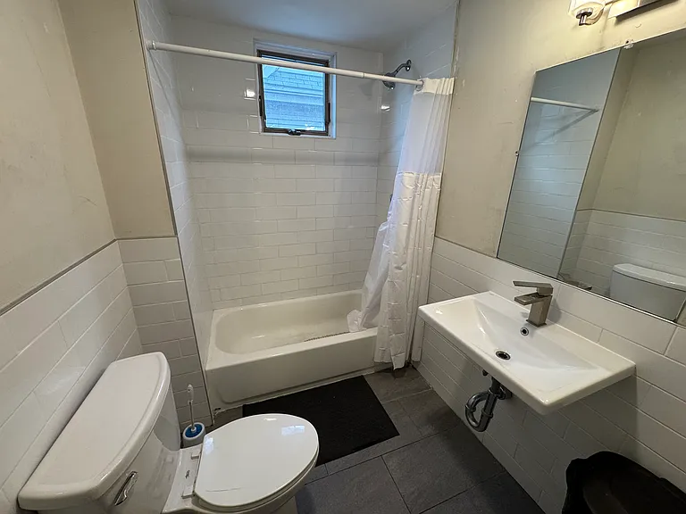 51 Cottage St #1 — Photo 2