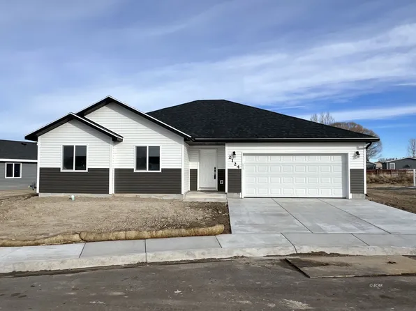 2124 Village Green Cir, Elko, NV 89801