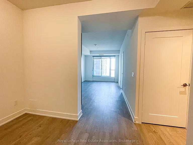 7 Mabelle Ave #3307 — Photo 8