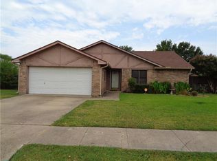1701 Windsor Dr, Mesquite, TX 75149
