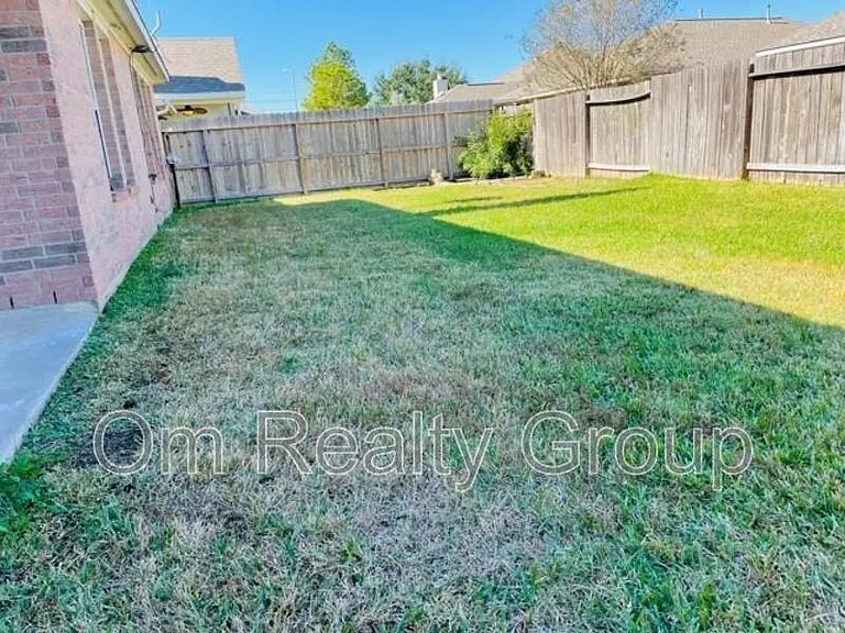 9506 Carsonmont Ln — Photo 35