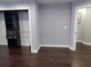 11 Valley Brook Dr, Middlesex, NJ 08846