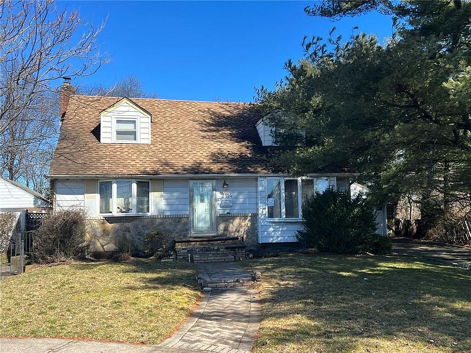 1st image of 2114 Oakwood Place
