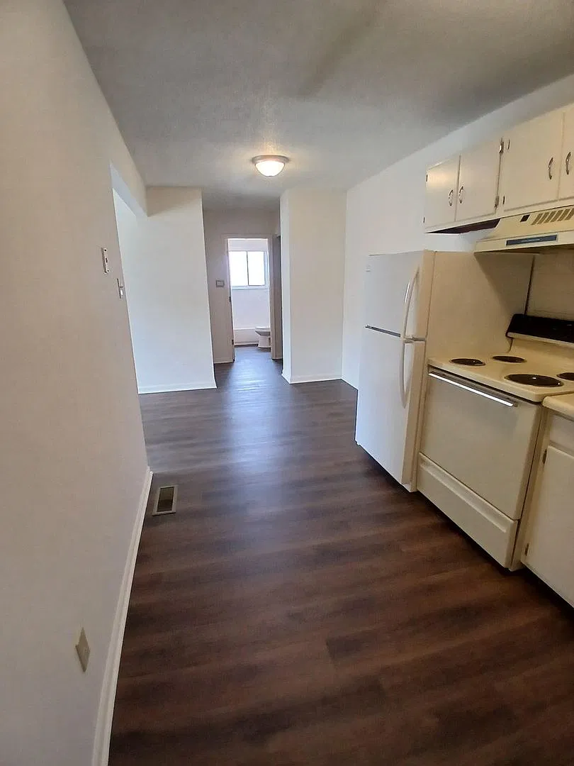 Yorktowne Apartments — Photo 3