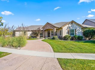 1927 W Bear Creek Dr, Nampa, ID 83686