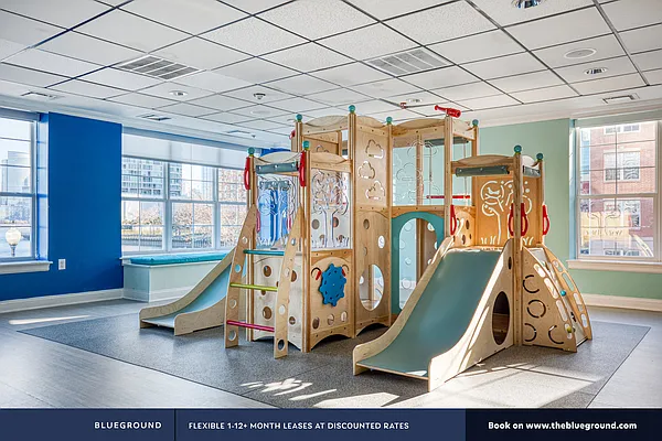 Rented by The Blueground | media 64