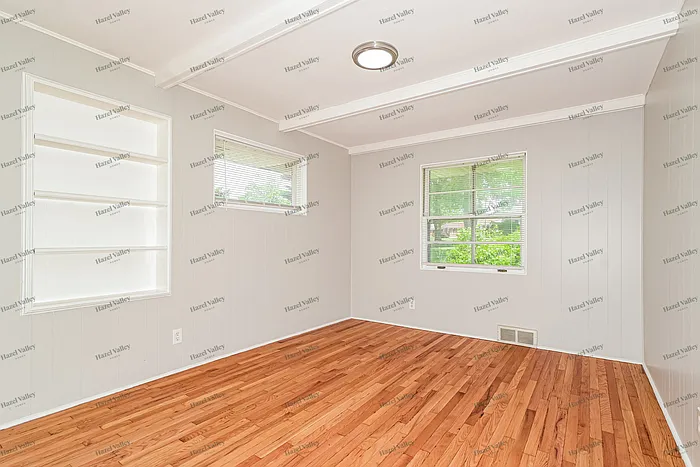 1112 Bluegrass Dr — Photo 8