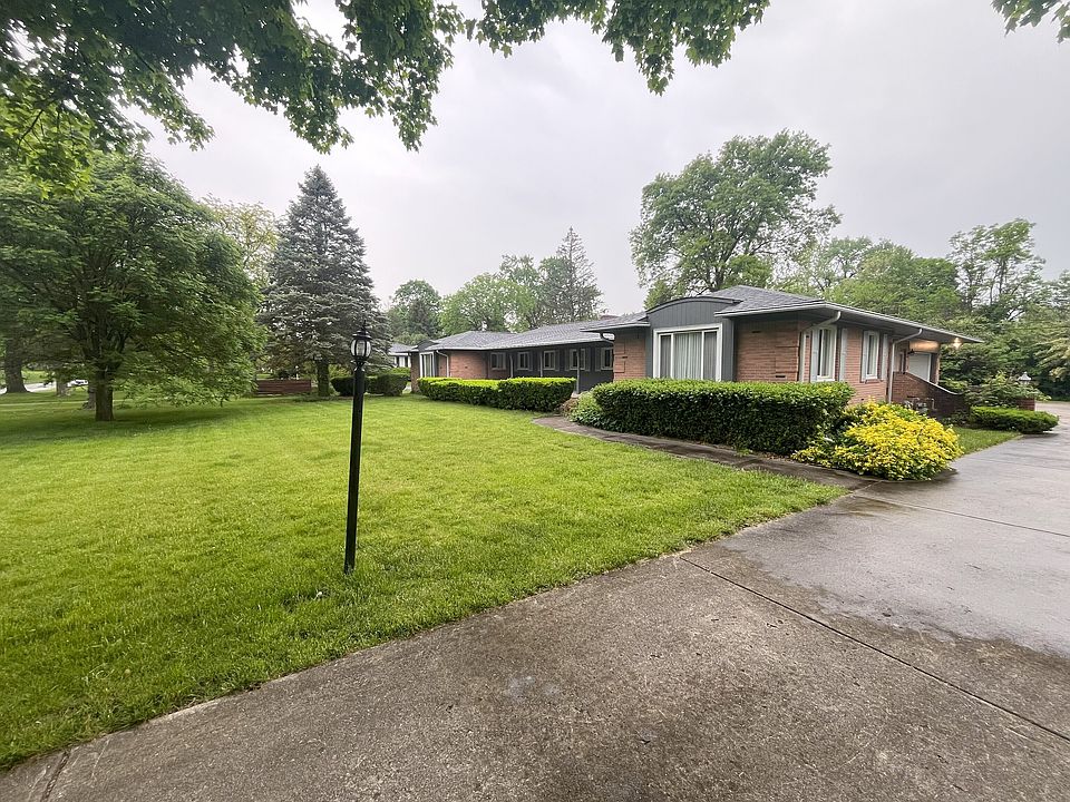 1st image of 5462 Hedgerow Dr