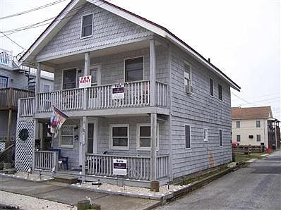 2nd image of 308 33rd St
