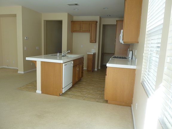 4th image of 1422 Gabriella Ct