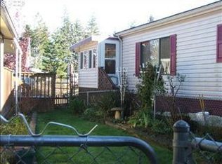 650 Village Pines Dr, Coos Bay, OR 97420