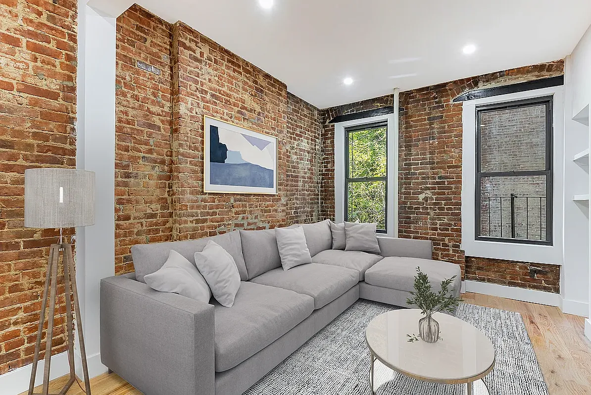 Building Photo - 1711 2nd Ave #3A