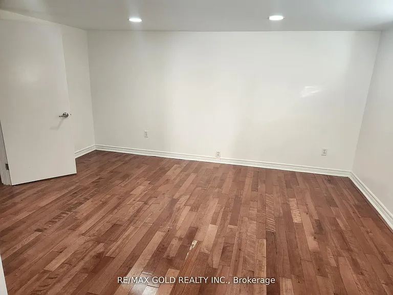 417 Taylor Mills Dr N #BASEMENT — Photo 2