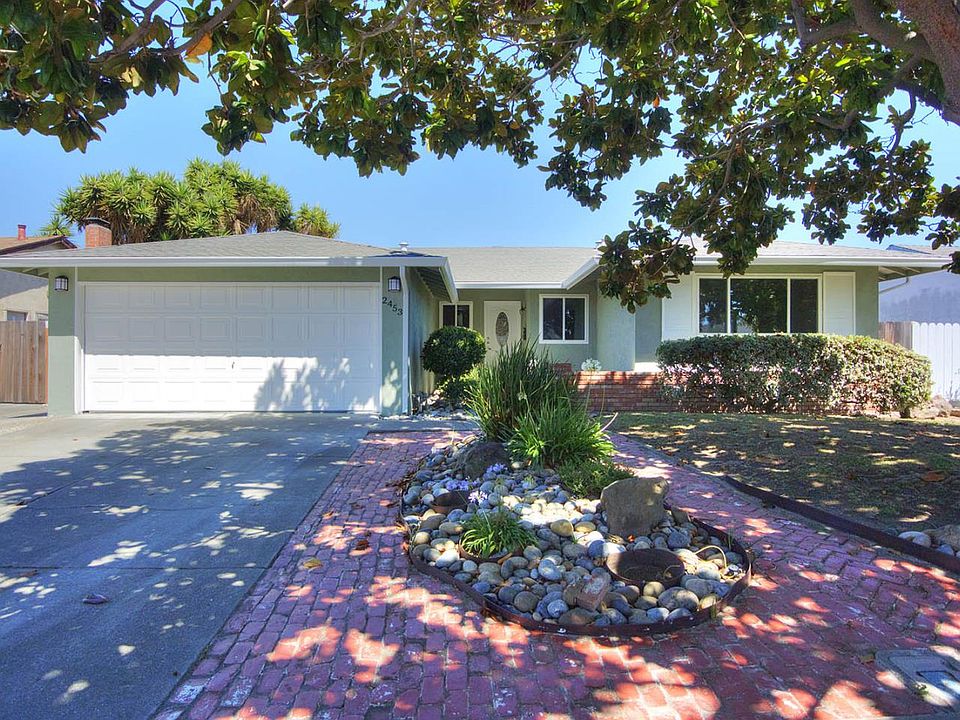 1st image of 2453 Medallion Dr