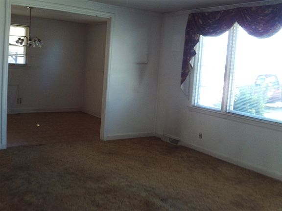 3rd image of 215 Saint Michael Ave