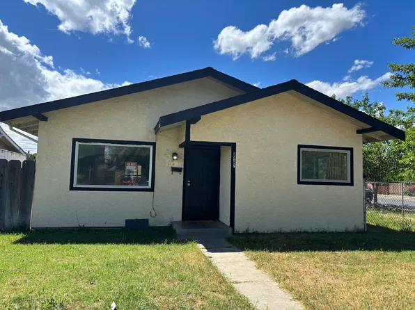 1201 C St, Reedley, CA 93654