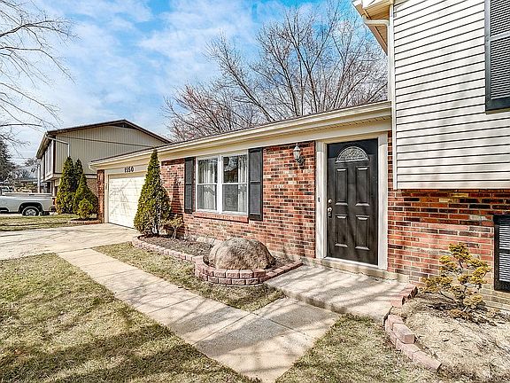 2nd image of 1550 Hazelgrove Dr