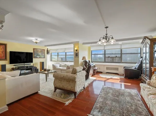 7002 Blvd East image 7 of 22