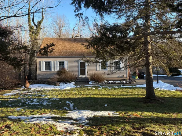 100 North Airline Road, Wallingford, CT 06492