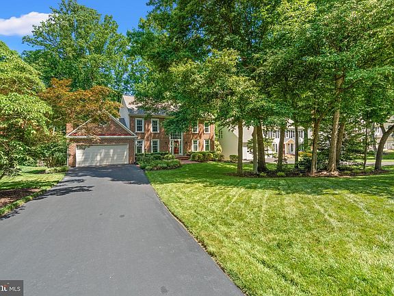 2nd image of 4308 Marquis Pl