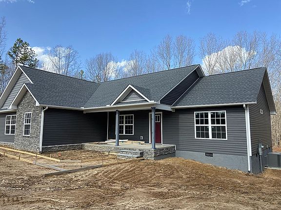 3rd image of 105 Creekview Ct