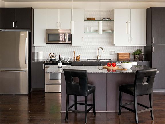 3rd image of 2921 Lemmon Ave #1-0309
