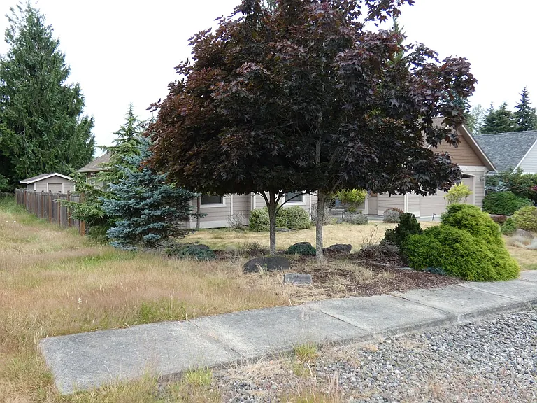 1412 N Aurora Ct — Photo 3