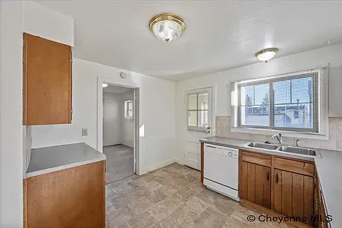 1501 Carbon Ave #A — Photo 5