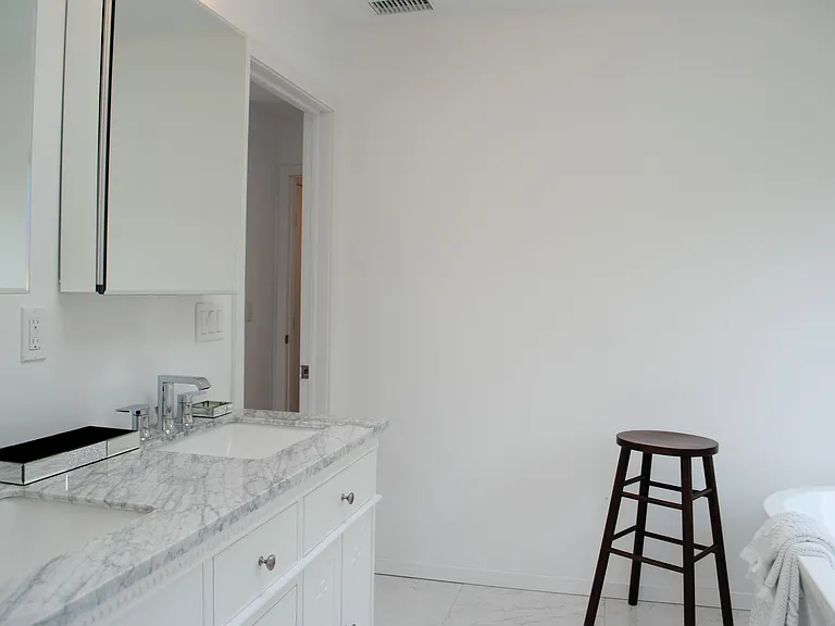 40 Bluff Rd — Photo 17