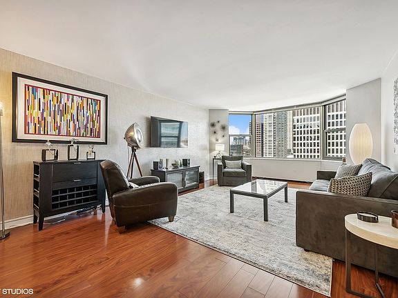 5th image of 535 N Michigan Ave APT 2614