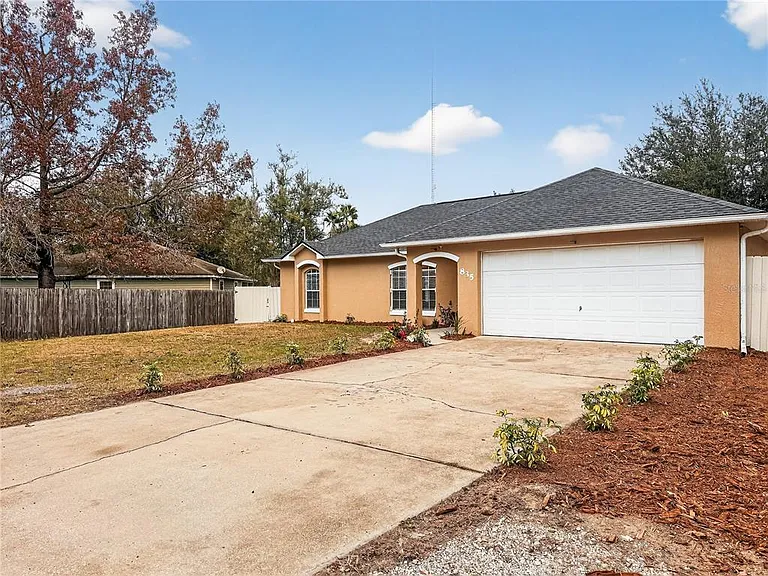 835 Lancaster Ave — Photo 2