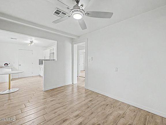 5th image of 3919 S Liberty Ave