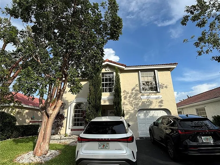 1351 Garden Rd — Photo 1
