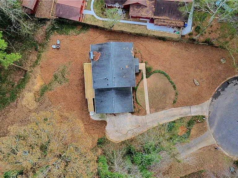 1610 Old Mill Xing — Photo 43