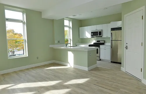 10 Roxbury St #2L Photo 1