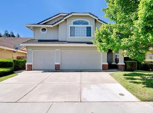 8835 White Peacock Way, Elk Grove, CA 95624