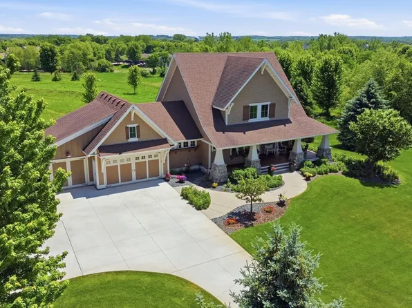 19475 Oak Grove Ave, Prior Lake, MN 55372