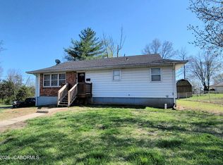 1208 Perry Ln, Fulton, MO 65251
