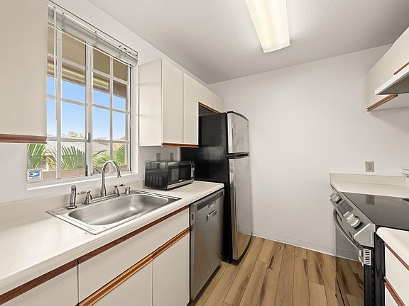 2nd image of 140 Uwapo Rd APT 19-203
